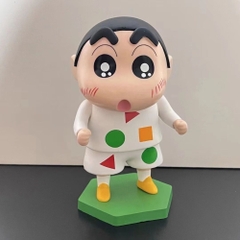 Mô Hình Shin bút chì áo trắng - Cao 13cm - nặng 300gram - Figure Cậu Bé Bút Chì - Hộp Màu - K19-T1-S11