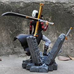 Mô hình đồ chơi - Mihawk ( Mắt Diều Hâu ) - One Piece - No Box