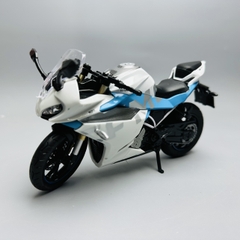 Mô Hình Xe Cfmoto 250sr 1:12 Hợp kim - Có tiếng - đèn pha sáng - Dài 18cm - rộng 6cm - cao 10cm - nặng ~ 700gram - FULL BOX : box màu SKU : oto158