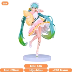 Mô Hình Hatsune Miku ôm gối - Cao 20cm - nặng 250gram - Figure Miku - Có Hộp màu - K20-T1-S11