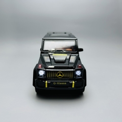 Mô Hình Xe G63 đen 1:24 Hợp kim có thể mở cửa - bánh sau chạy cót - Có tiếng - đèn pha sáng - Dài 22cm - rộng 9.5cm - cao 9.5cm - nặng ~ 1000gram - FULL BOX : box màu SKU : oto136 -n3-k8-t1-s2