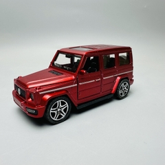 Mô Hình xe Jeep đỏ tỉ lệ 1:32 Hợp kim có thể mở cửa - bánh sau chạy cót - Dài 11.5cm - rộng 5cm - cao 5cm nặng : 200gram - FULL BOX : box màu SKU : oto208 - N3-K4-T4-S2