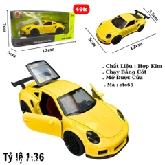 Mô Hình xe Porsche 911 màu vàng - tỉ lệ 1:36 Hợp kim có thể mở cửa - bánh sau chạy cót - Dài 12cm - rộng 5cm - cao 3.5cm - nặng : 200gram - FULL BOX : box màu - SKU : oto-oto65 ( VAT : 003-01-35 )