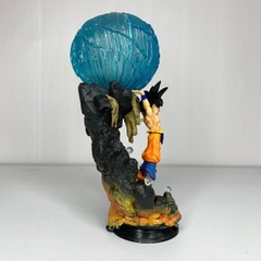 Mô hình DragonBall SonGoku nâng cầu siêu ngầu  Cao 24cm - Nặng 900 Gram - Dragon Ball - Có Hộp màu
