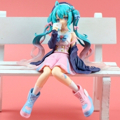 Mô Hình Hatsune Miku Ngồi Tóc xanh váy hồng - Cao 14cm - nặng 100gram - Figure Miku - Có hộp màu - N1-K31-T2-S1