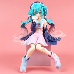 Mô Hình Hatsune Miku Ngồi Tóc xanh váy hồng - Cao 14cm - nặng 100gram - Figure Miku - Có hộp màu - N1-K31-T2-S1