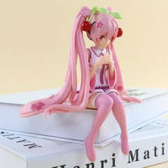 Mô Hình Hatsune Miku Hồng Ngồi - Cao 14cm - nặng 100gram - Figure Miku - có hộp màu - N1-K56-T2-S2