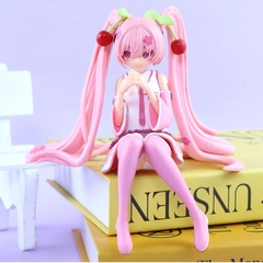 Mô Hình Hatsune Miku Hồng Ngồi - Cao 14cm - nặng 100gram - Figure Miku - có hộp màu - N1-K56-T2-S2