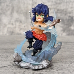 Mô Hình Kimetsu No Yaiba Inosuke chibi chiến đấu - Cao 10cm - nặng 130gram - Phụ kiện : 2 đầu thay thế + 2 kiếm - Figure Thanh gươm diệt quỷ - Có Vỏ Hộp màu