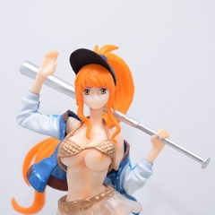 Mô Hình OnePiece Nami Bóng chày - Cao 20cm - nặng 100gram - Phụ Kiện : Đế + Gậy Bóng chày - Figure OnePiece - Box Nhựa - Hộp màu