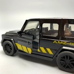 Mô Hình xe Mec AMG G63 tỉ lệ 1:43 Hợp kim có thể mở cửa - bánh sau chạy cót - Dài 10cm - cao 5cm - nặng 250Gram - Figure Oto - FULL BOX - Box Màu - SKU : oto14 số 15