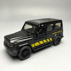 Mô Hình xe Mec AMG G63 tỉ lệ 1:43 Hợp kim có thể mở cửa - bánh sau chạy cót - Dài 10cm - cao 5cm - nặng 250Gram - Figure Oto - FULL BOX - Box Màu - SKU : oto14 số 15