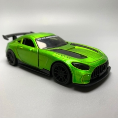 Mô Hình xe Mercedes AMG GTR Màu Xanh Lá Cây tỉ lệ 1:43 Hợp kim có thể mở cửa - bánh sau chạy cót - Dài 10cm - cao 3cm - nặng 200gram - Figure Oto - FULL BOX : box màu số19