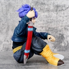 Mô Hình DragonBall Trunks ngồi cầm kiếm - Cao 14cm - rộng 11cm - nặng 480gram - Phụ kiện : 1 Kiếm - Figure DragonBall - Có Hộp màu - N4-K14