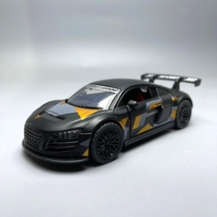 Mô Hình xe Audi màu Đen Vàng - tỉ lệ 1:36 Hợp kim có thể mở cửa - bánh sau chạy cót - Dài 12cm - rộng 5cm - cao 4cm nặng : 200gram - FULL BOX : box màu - Sku : oto34 - N3-K4-T1-S3
