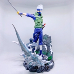 Mô Hình Naruto Hokaghe Kakashi - Cao 35cm - ngang 31cm - nặng 2kg5 - Phụ kiện : kiếm - Figure Naruto - Có hộp màu