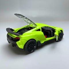 Mô Hình xe mclaren màu xanh nõn chuối - tỉ lệ 1:36 Hợp kim có thể mở cửa - bánh sau chạy cót - Dài 12cm - rộng 5cm - cao 3.5cm - nặng : 200gram - FULL BOX : box màu - SKU : oto54 n3-k5-t4-s3