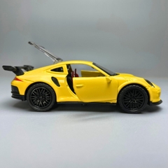 Mô Hình xe Porsche 911 màu vàng - tỉ lệ 1:36 Hợp kim có thể mở cửa - bánh sau chạy cót - Dài 12cm - rộng 5cm - cao 3.5cm - nặng : 200gram - FULL BOX : box màu - SKU : oto65 - N3-K9-T2-S3