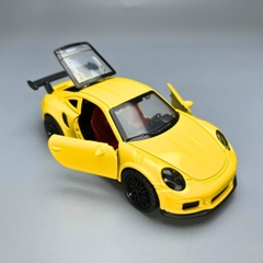 Mô Hình xe Porsche 911 màu vàng - tỉ lệ 1:36 Hợp kim có thể mở cửa - bánh sau chạy cót - Dài 12cm - rộng 5cm - cao 3.5cm - nặng : 200gram - FULL BOX : box màu - SKU : oto65 - N3-K9-T2-S3