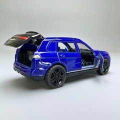 Mô Hình xe BMW X7 màu xanh trời - tỉ lệ 1:36 Hợp kim có thể mở cửa - bánh sau chạy cót - Dài 12cm - rộng 5cm - cao 4cm - nặng : 200gram - FULL BOX : box màu - OTO73 - N3-K3-T4-S3