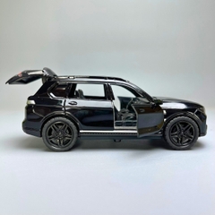 Mô Hình xe BMW X7 màu đen - tỉ lệ 1:36 Hợp kim có thể mở cửa - bánh sau chạy cót - Dài 12cm - rộng 5cm - cao 4cm - nặng : 200gram - FULL BOX : box màu - OTO74 - K66-T2-S2