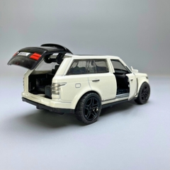 Mô Hình xe Range Rover màu trắng - tỉ lệ 1:36 Hợp kim có thể mở cửa - bánh sau chạy cót - Dài 12cm - rộng 5cm - cao 4cm - nặng : 200gram - FULL BOX : box màu - OTO75 - N3-K3-T3-S3