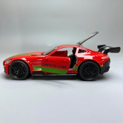 Mô Hình xe Mercedes AMG GTR Màu đỏ Tem xanh lá cây - tỉ lệ 1:36 Hợp kim có thể mở cửa - bánh sau chạy cót - Dài 12cm - rộng 5cm - cao 3.5cm - nặng : 200gram - FULL BOX : box màu - Sku : oto83 - N3-K4-T1-S2
