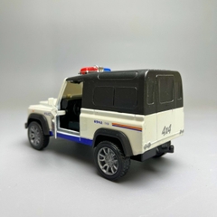 Mô Hình xe JEEP thùng Police màu trắng - tỉ lệ 1:36 Hợp kim có thể mở cửa - bánh sau chạy cót - Dài 11cm - rộng 5cm - cao 4cm - nặng : 200gram - FULL BOX : box màu