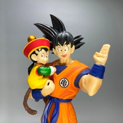 Mô Hình Goku bế Gohan - Cao 30cm - ngang 12cm - nặng 600gram - Có Box màu : Bọc túi OPP - N1-K38-T1-S10