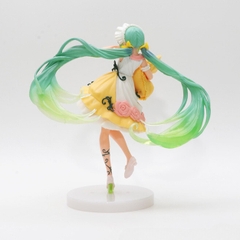 Mô Hình Hatsune Miku ôm gối - Cao 20cm - nặng 250gram - Figure Miku - Có Hộp màu - N1-K36-T1-S2