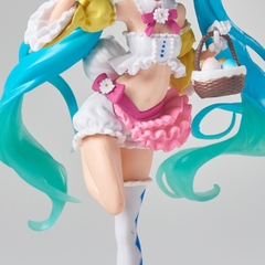 Mô Hình Hatsune Miku Thỏ ngọc - Cao 22cm - nặng 130gram - Figure Miku - Có Hộp màu