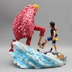 Mô Hình OnePiece Luffy và Law chiến đấu Doflamingo cao 20cm - nặng 1kg - Box màu - Figure OnePiece