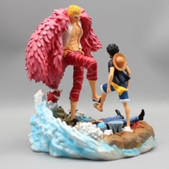 Mô Hình OnePiece Luffy và Law chiến đấu Doflamingo cao 20cm - nặng 1kg - Box màu - Figure OnePiece