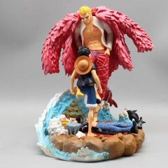 Mô Hình OnePiece Luffy và Law chiến đấu Doflamingo cao 20cm - nặng 1kg - Box màu - Figure OnePiece