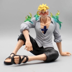 Mô Hình One Piece Marco ngồi - Cao 15cm - Nặng 400gram- Có Hộp màu - Phụ kiện : Kính - Figure anime One Piece