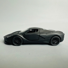 Mô Hình xe laferrari xe thể thao đen mới tỉ lệ 1:36 Hợp kim có thể mở cửa - bánh sau chạy cót - Dài 11cm - rộng 5cm - cao 4cm - nặng : 500gram - FULL BOX : box màu SKU : oto345 n3-k11-t1-s4