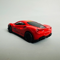 Mô Hình xe Ferrari đỏ sọc vàng tỉ lệ 1:43 Hợp kim có thể mở cửa - bánh sau chạy cót - Dài 10cm - cao 3cm - nặng 200gram - Figure Oto - FULL BOX : box màu - SKU : oto358 số1