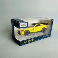 Mô Hình xe Mec vàng AMG tỉ lệ 1:32 Hợp kim có thể mở cửa - bánh sau chạy cót - Dài 14cm - rộng 6cm - cao 5cm - nặng : 500gram - FULL BOX : box màu SKU : oto371 n3-k2-t2-s2