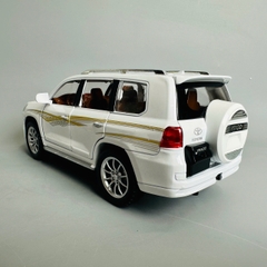 Mô Hình xe Landcruiser prado trắng tỉ lệ 1:24 Hợp kim có thể mở cửa - bánh sau chạy cót - Dài 21cm - cao 8cm - nặng 1000gram - Figure Oto - FULL BOX : box màu - SKU : oto397 N3-K1-T1-S4