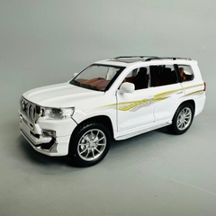 Mô Hình xe Landcruiser prado trắng tỉ lệ 1:24 Hợp kim có thể mở cửa - bánh sau chạy cót - Dài 21cm - cao 8cm - nặng 1000gram - Figure Oto - FULL BOX : box màu - SKU : oto397 N3-K1-T1-S4