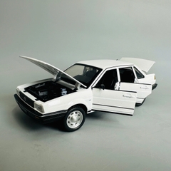 Mô Hình xe Volkwagen Satana trắng tỉ lệ 1:24 Hợp kim có thể mở cửa - bánh sau chạy cót - Dài 19cm - cao 5.5cm - nặng 600gram - Figure Oto - FULL BOX : box màu - SKU : oto394 - n3-k7-t2-s1