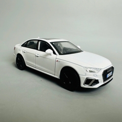 Mô Hình xe audi trắng tỉ lệ 1:32 Hợp kim có thể mở cửa - bánh sau chạy cót - Dài 15cm - cao 4.5cm - nặng 600gram - Figure Oto - FULL BOX : box màu - SKU : oto393 - n3-k6-t4-s4