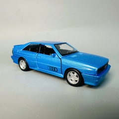 Mô Hình xe Audi Quattro 1980 xanh tỉ lệ 1:32 Hợp kim có thể mở cửa - bánh sau chạy cót - Dài 12cm - rộng 4.5cm - cao 3.5cm - nặng : 300gram - FULL BOX : box màu SKU : oto449 - K70-T4-S6