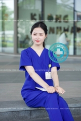 MÃ 03 - BỘ SCRUBS CỔ TIM MÀU XANH ĐOÀN CAO CẤP