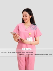 MÃ 14 - BỘ SCRUBS CỔ TIM MÀU HỒNG CAO CẤP