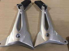 Để chân người ngồi sau Wave RS