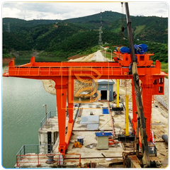 Cổng trục chân dê 50 Tấn