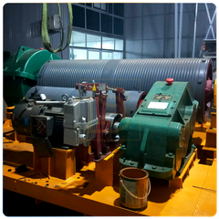 Xe con cầu trục 30/5 Tấn