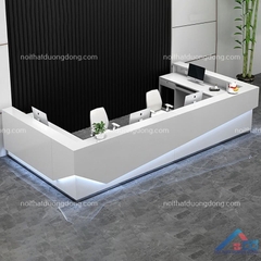Quầy lễ tân hình chữ U - LT 24