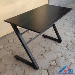 Bàn chân sắt chữ z màu đen - CS 15